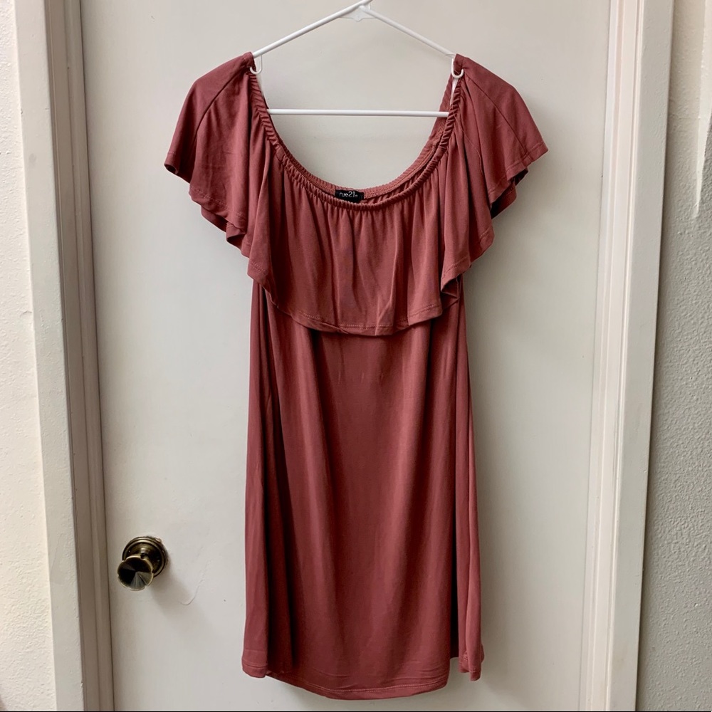 Rue 21 mauve colored dress with ruffled neckline
